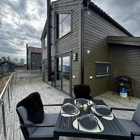 Modern With Panoramic Views In Casa vacanze *